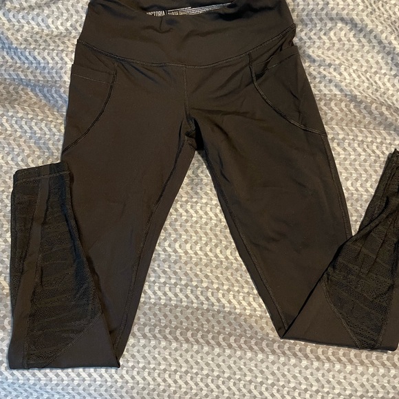 Victoria secret sport leggings - Picture 2 of 4